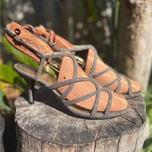 Stuart Weitzman Turning up Pyrite Nocturn Silver Metallic Strappy Heels, 10M - Picture 1 of 10